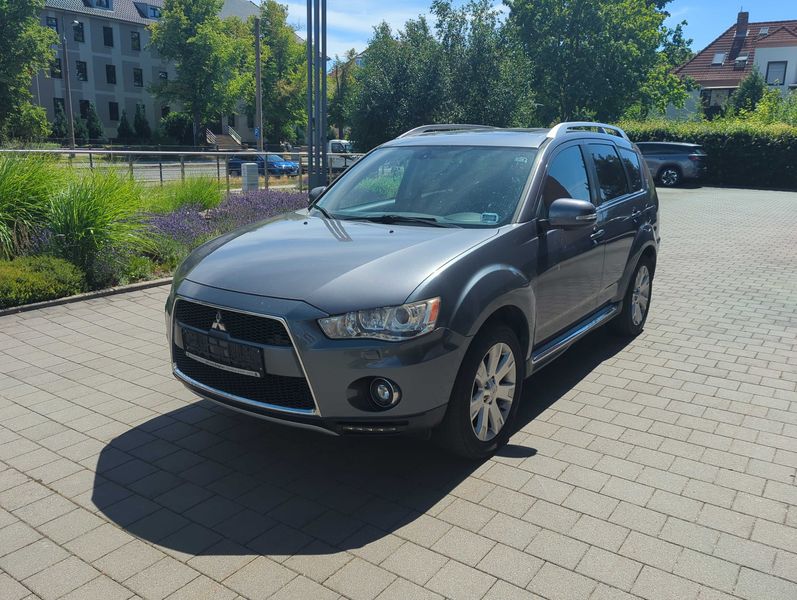 Mitsubishi Outlander 2.2 DI-D Instyle 4WD