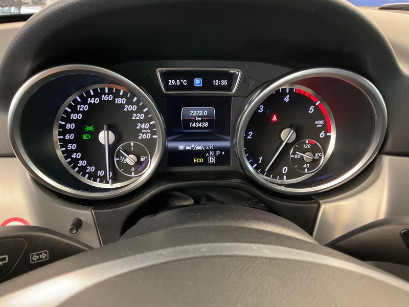 Mercedes-Benz M-Klasse ML 350 CDI BlueTEC — zdjęcie 13