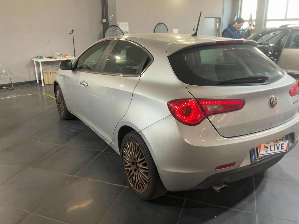 Alfa Romeo 2016 — photo 7
