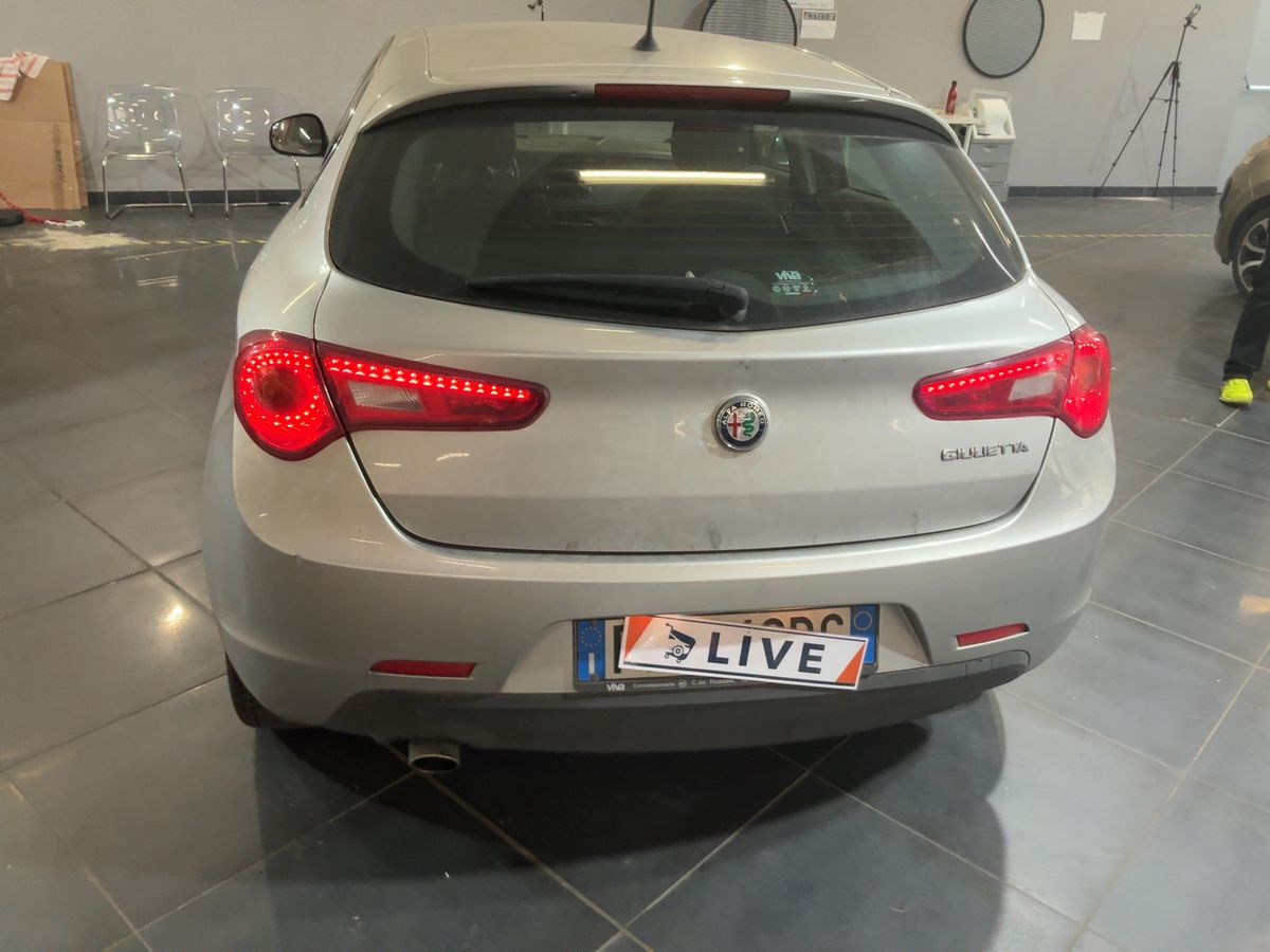 Alfa Romeo 2016 — photo 8