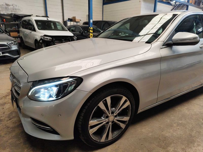 Mercedes-Benz C-Klasse C 220 d BlueTEC Avantgarde — zdjęcie 2