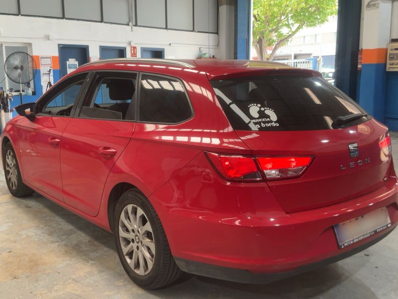 Seat Leon 1.6 TDI Style 2014 – снимка 6