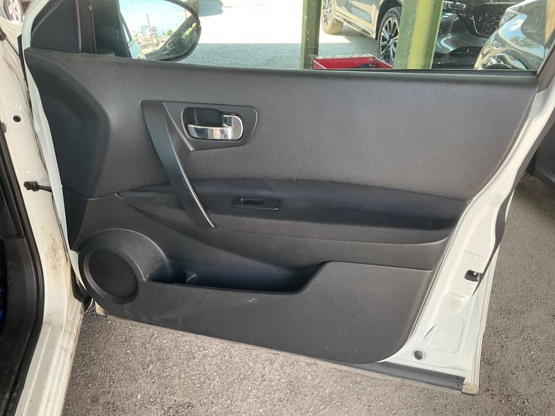 Nissan Qashqai 1.6 LPG Visia Eco 2012 – снимка 9