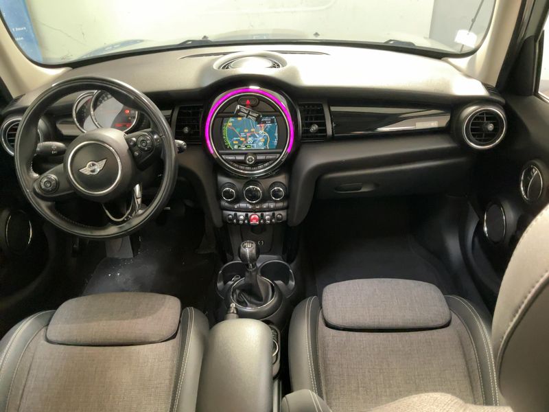 MINI Cooper D — zdjęcie 12
