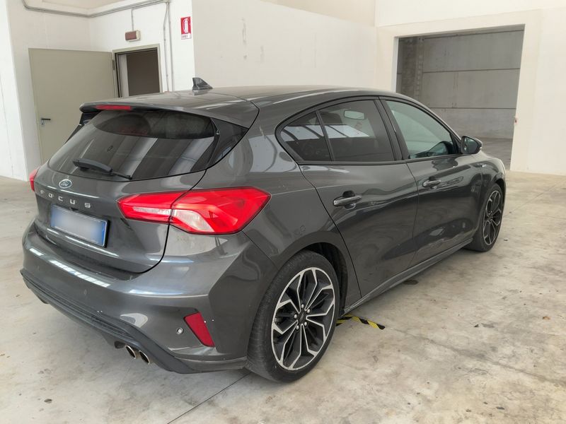 Ford Focus 1.5 TDCi EcoBlue ST-Line — zdjęcie 6