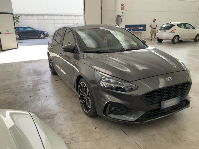 Ford Focus 1.5 TDCi EcoBlue ST-Line — zdjęcie 8