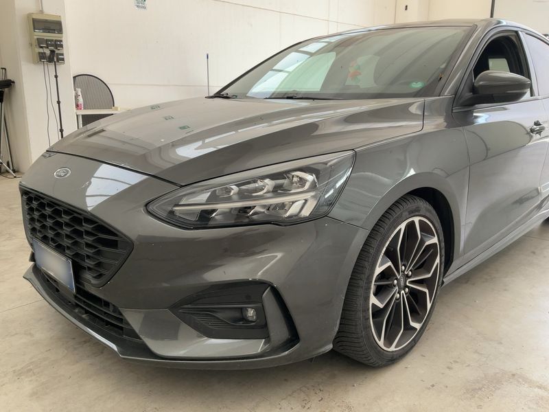 Ford Focus 1.5 TDCi EcoBlue ST-Line — zdjęcie 2