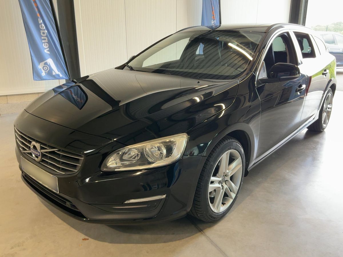 Volvo V60 2016 — photo 1