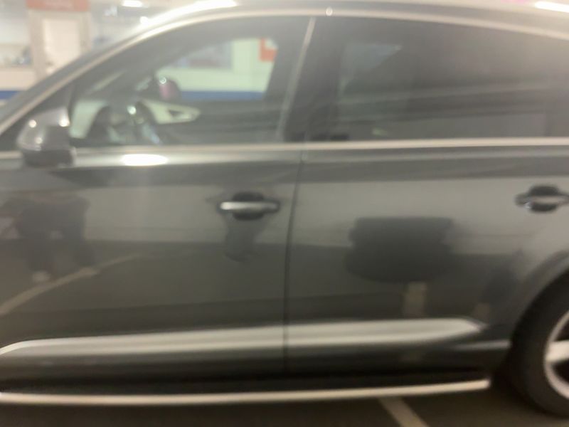 Audi Q7 3.0 V6 TDI quattro ultra — zdjęcie 4
