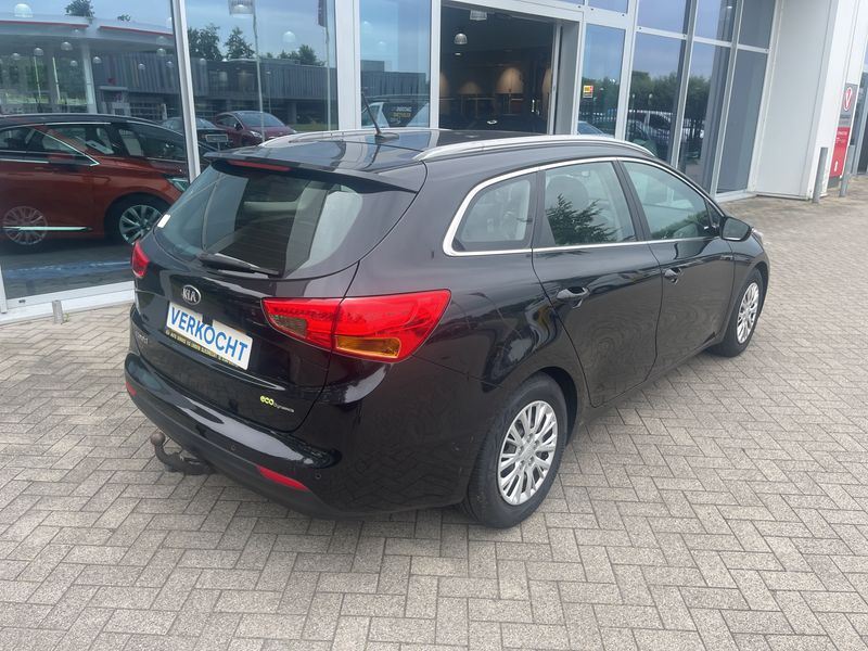 Kia cee'd 1.6 GDI Dream-Team — zdjęcie 5