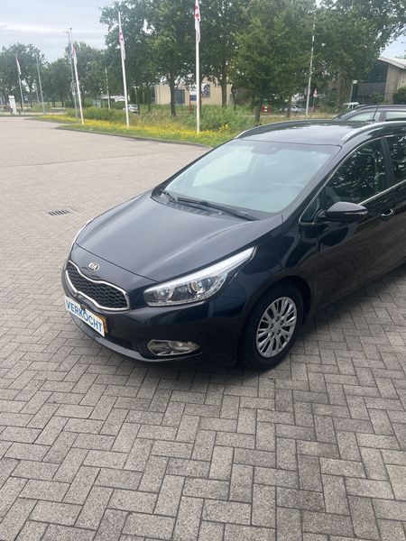 Kia cee'd 1.6 GDI Dream-Team — zdjęcie 2