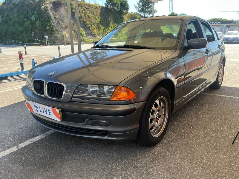 BMW 3er 318i — zdjęcie 1