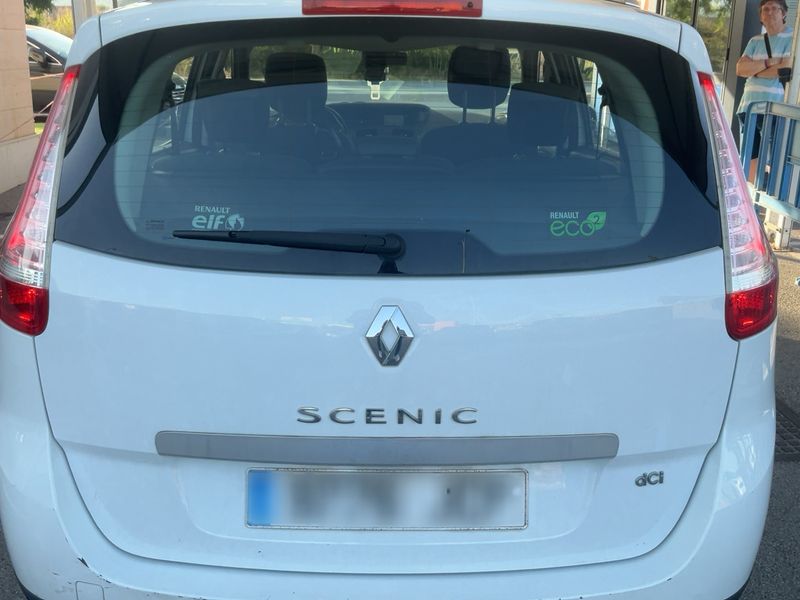 Renault Grand Scenic 1.5 dCi Selection 2015 – снимка 7