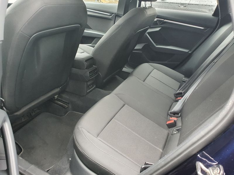 Audi A3 Sportback 35 TDI S line — zdjęcie 13
