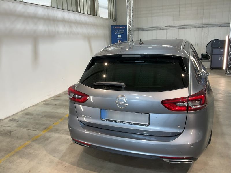 Opel Insignia Sports Tourer 2.0 CDTI Innovation 4x4 — zdjęcie 5