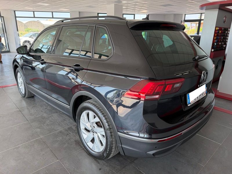 Volkswagen Tiguan 2.0 TDI Life — zdjęcie 3