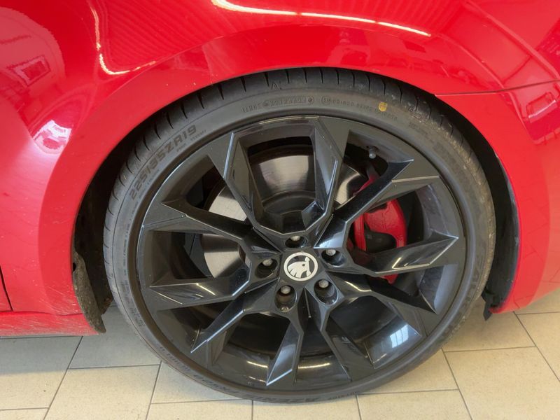 Skoda Octavia 2.0 TDI RS 2015 – снимка 11