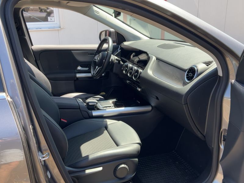 Mercedes-Benz GLA-Klasse GLA 200 Progressive — zdjęcie 11