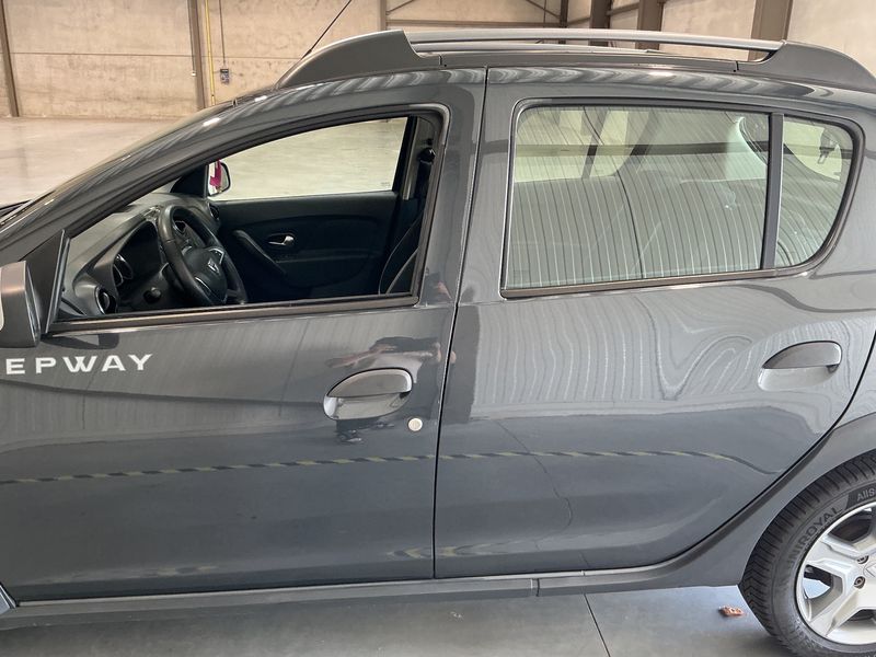 Dacia Sandero 1.5 Blue dCi Stepway Prestige — zdjęcie 4