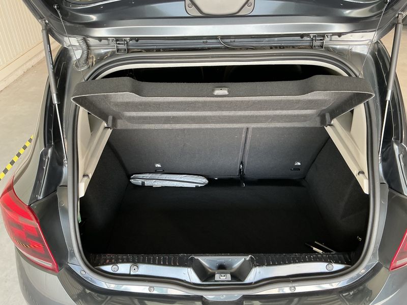 Dacia Sandero 1.5 Blue dCi Stepway Prestige — zdjęcie 10