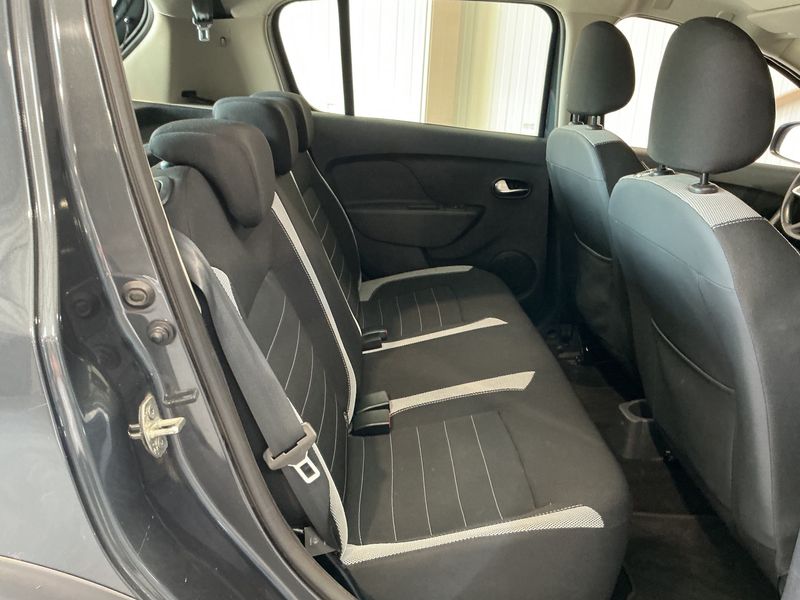 Dacia Sandero 1.5 Blue dCi Stepway Prestige — zdjęcie 14