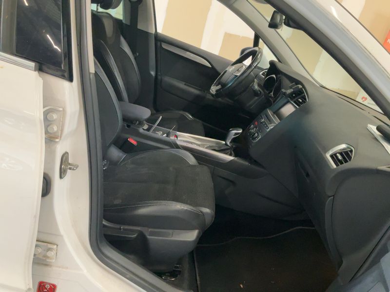 Citroen C4 1.6 Blue-HDi Shine 2016 – снимка 16