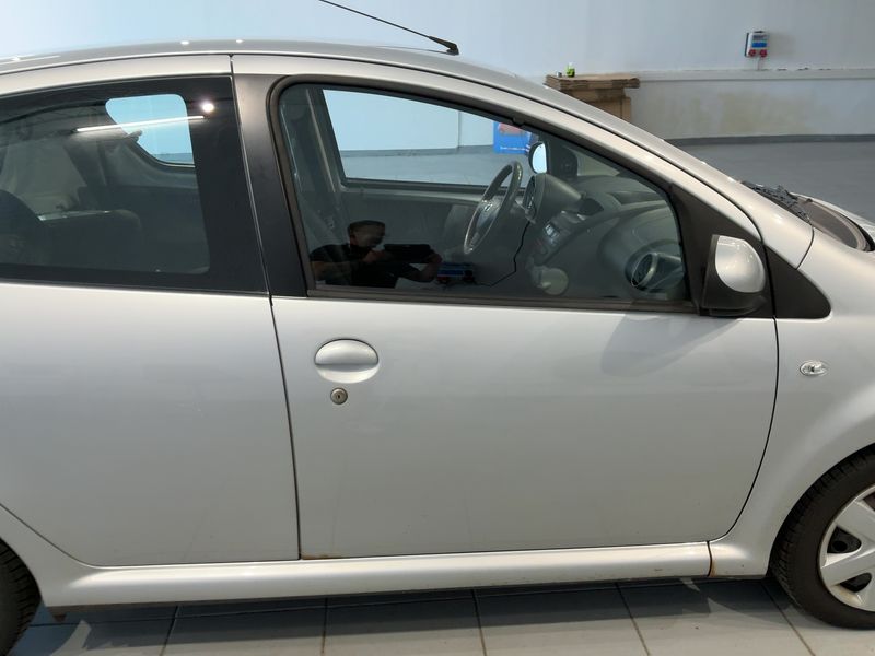Toyota Aygo 1.0 Cool 2010 – снимка 10