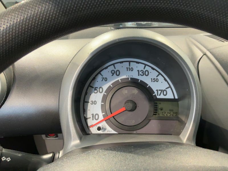 Toyota Aygo 1.0 Cool 2010 – снимка 19