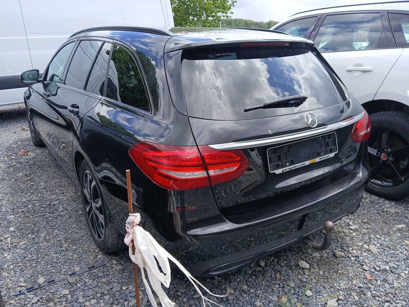Mercedes-Benz C-Klasse C 200 d T BlueTEC Avantgarde — zdjęcie 3