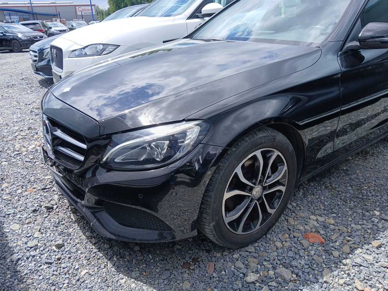 Mercedes-Benz C-Klasse C 200 d T BlueTEC Avantgarde — zdjęcie 2