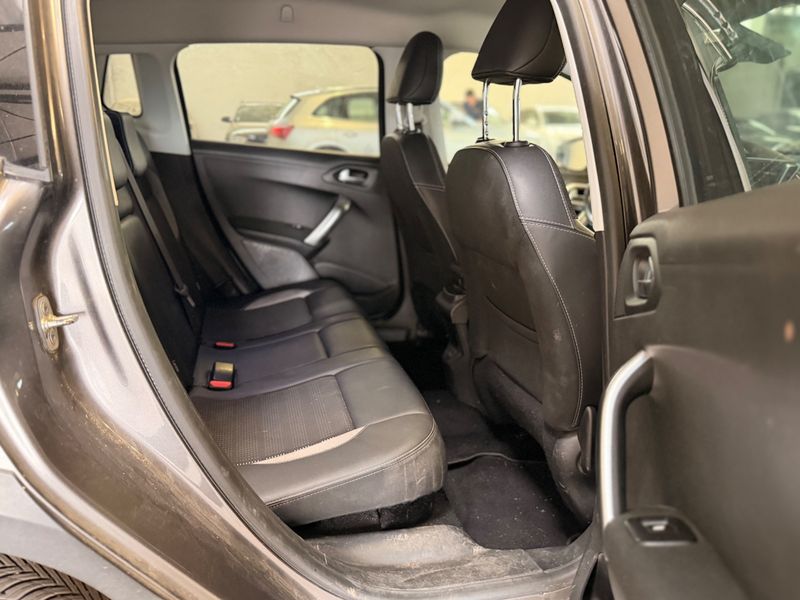 Peugeot 2008 1.5 Blue-HDi Allure 2019 – снимка 19
