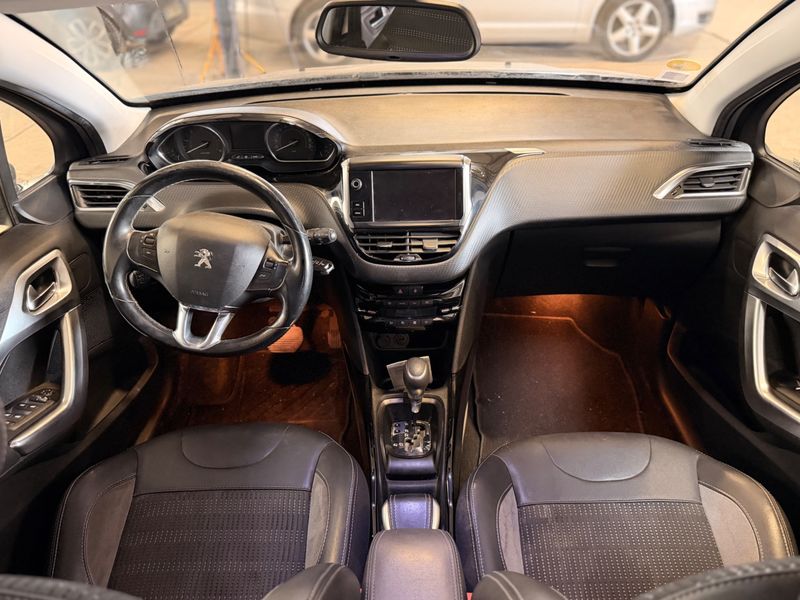 Peugeot 2008 1.5 Blue-HDi Allure 2019 – снимка 17
