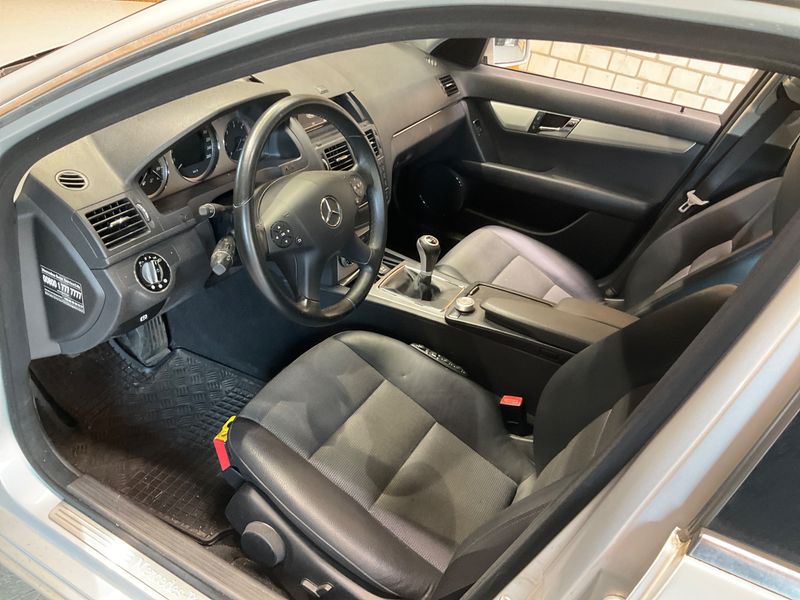 Mercedes-Benz C-Klasse C 220 CDI T Avantgarde — zdjęcie 3