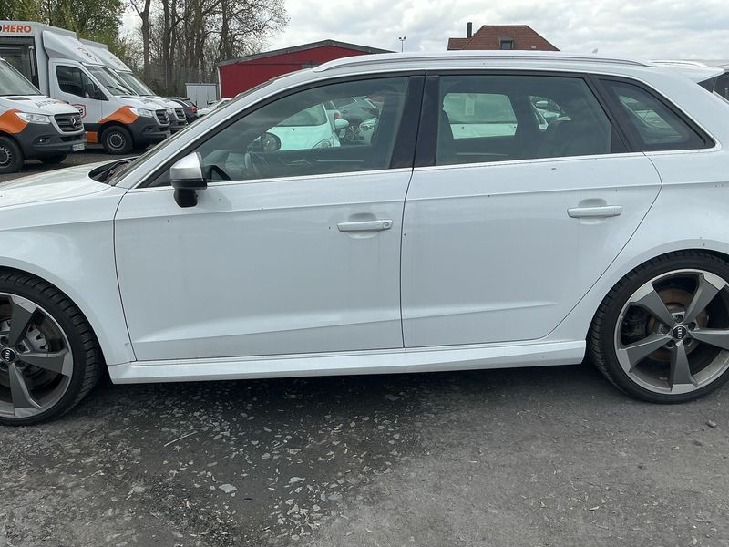 Audi RS 3 Sportback 2.5 TFSI quattro — zdjęcie 4