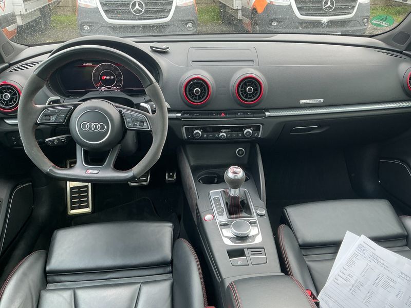 Audi RS 3 Sportback 2.5 TFSI quattro — zdjęcie 12