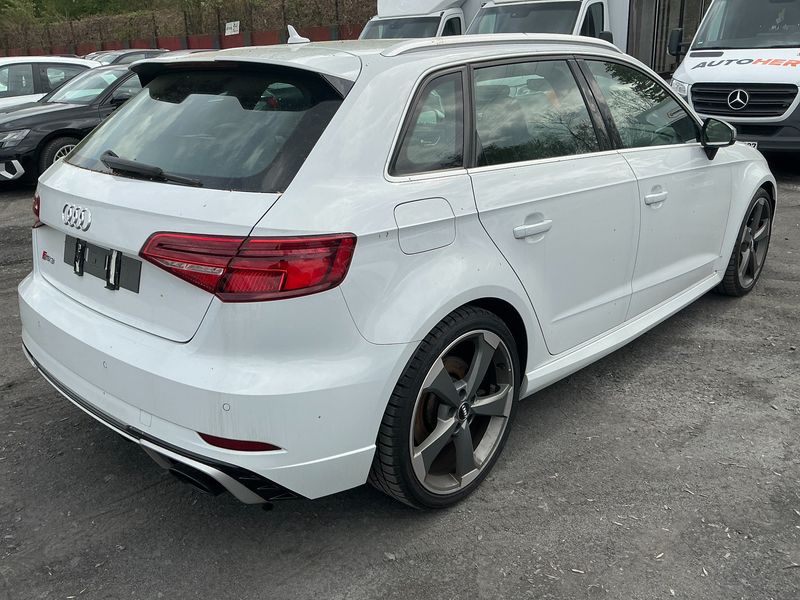 Audi RS 3 Sportback 2.5 TFSI quattro — zdjęcie 6