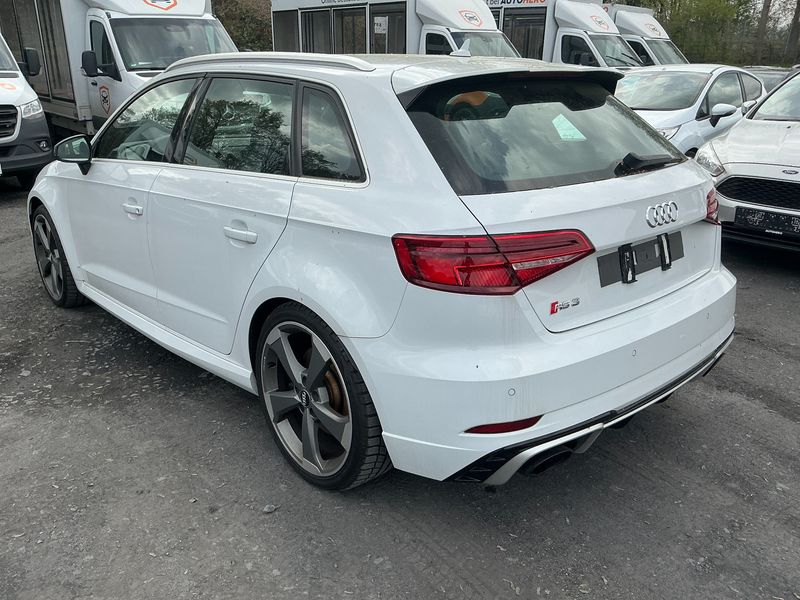 Audi RS 3 Sportback 2.5 TFSI quattro — zdjęcie 3