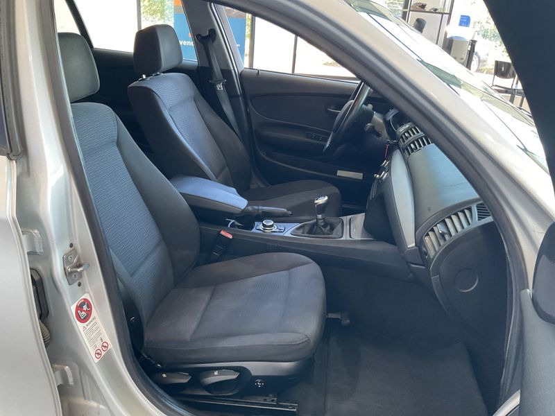 BMW 1er 116d Edition Confort 2010 – снимка 3