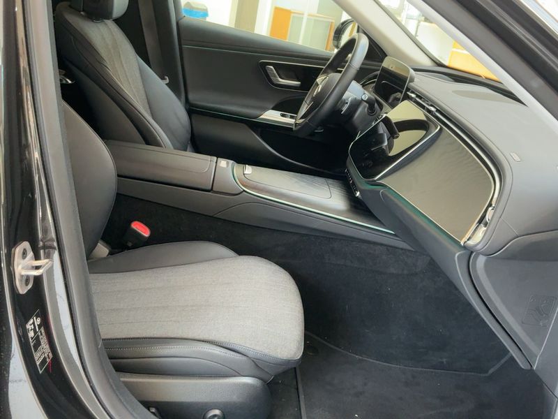 Mercedes-Benz E-Klasse E 300 de T 4Matic Avantgarde Advanced — zdjęcie 11