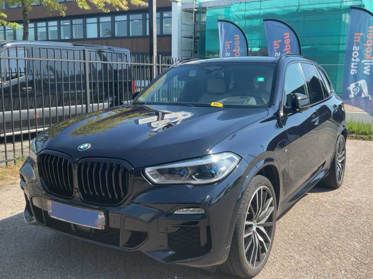 BMW X5 2021