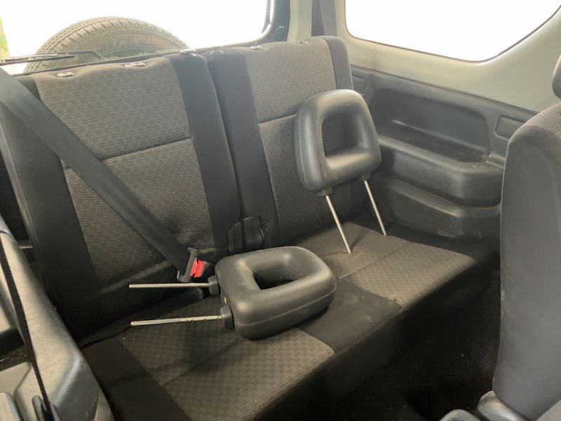 Suzuki Jimny 1.5 DDiS Comfort — zdjęcie 14