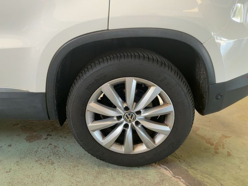 Volkswagen Tiguan 2.0 TDI Sportline Business BlueMotion Tech 2013 – снимка 5