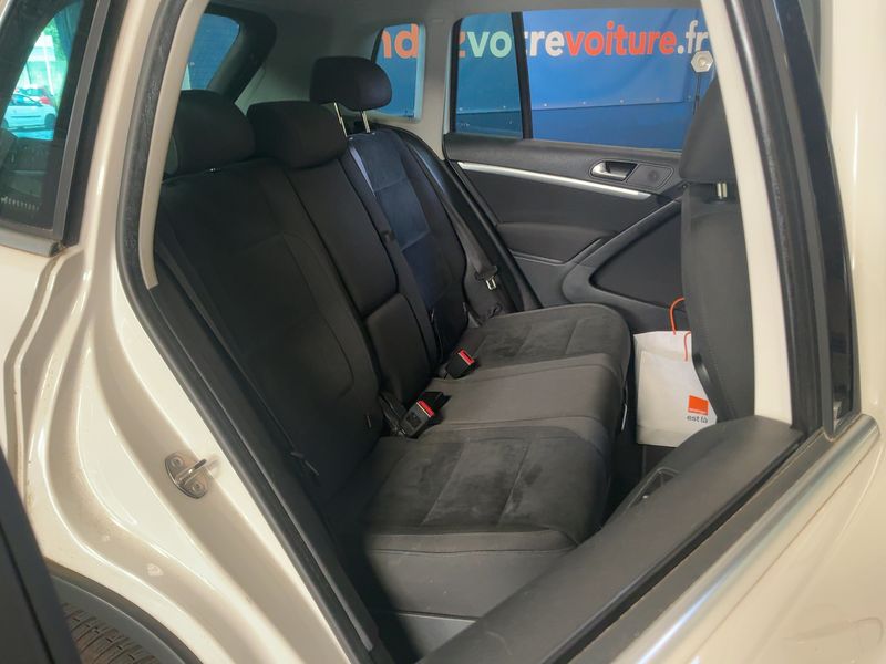 Volkswagen Tiguan 2.0 TDI Sportline Business BlueMotion Tech 2013 – снимка 19