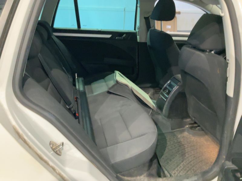 Skoda Superb 2.0 TDI Exclusive — zdjęcie 14