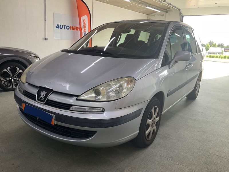 Peugeot 807 2.0 HDi ST — zdjęcie 1