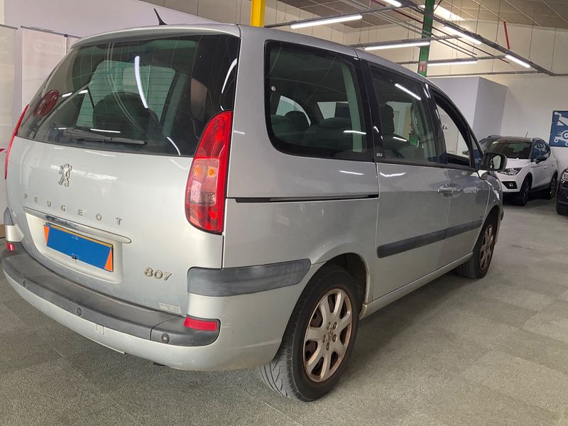 Peugeot 807 2.0 HDi ST — zdjęcie 2