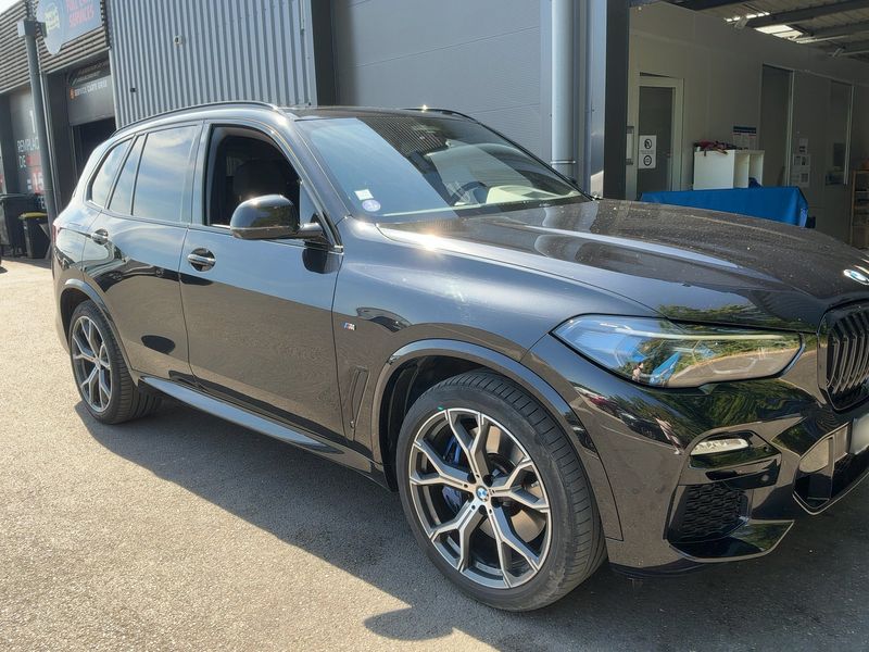 BMW X5 xDrive 45e M Sport — zdjęcie 8