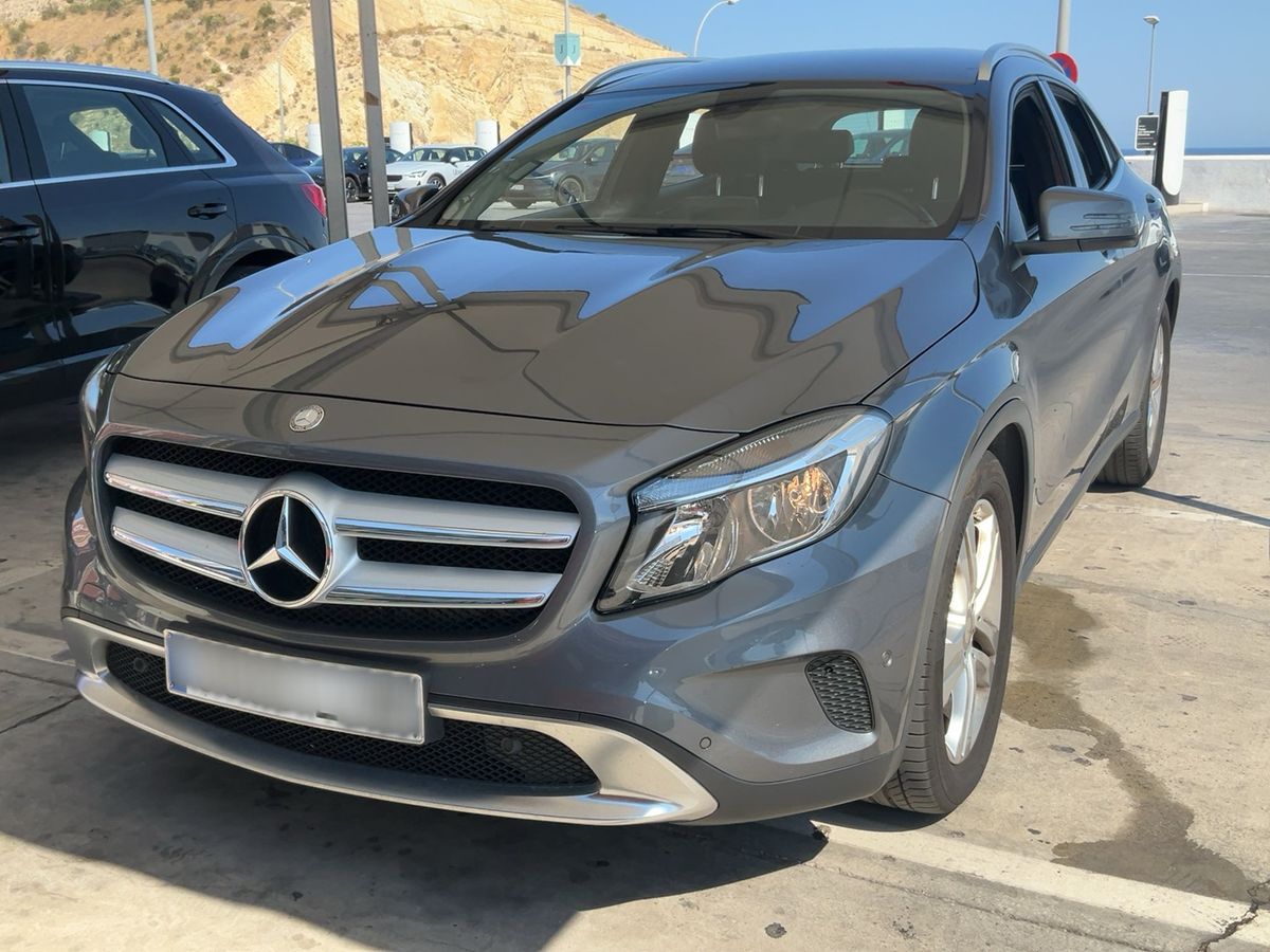 Mercedes-Benz GLA-Klasse 2016 — photo 1