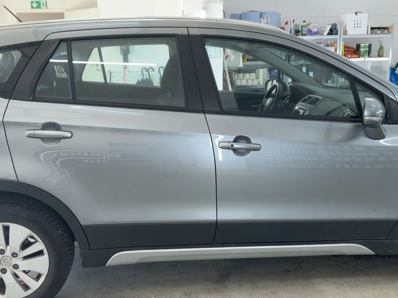 Suzuki SX4 1.6 Comfort 4x4 — zdjęcie 7