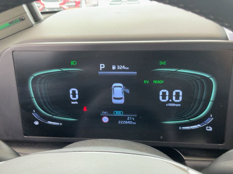 Kia Niro 1.6 Hybrid Concept — zdjęcie 13